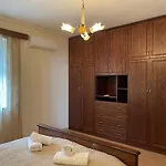 아파트 Likas House