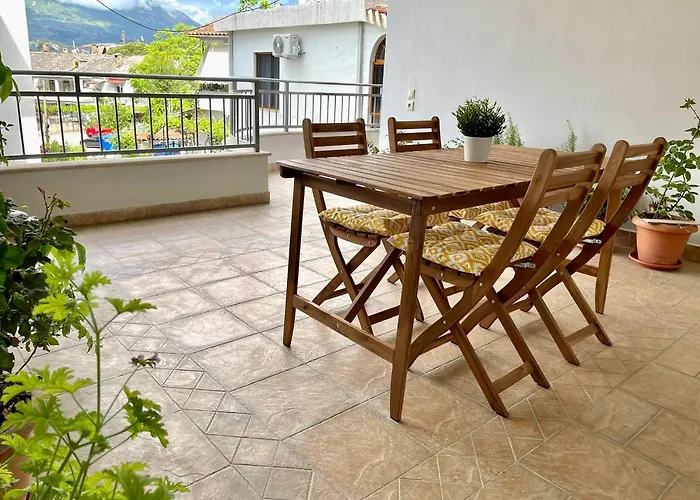 Likas House Appartamento *
